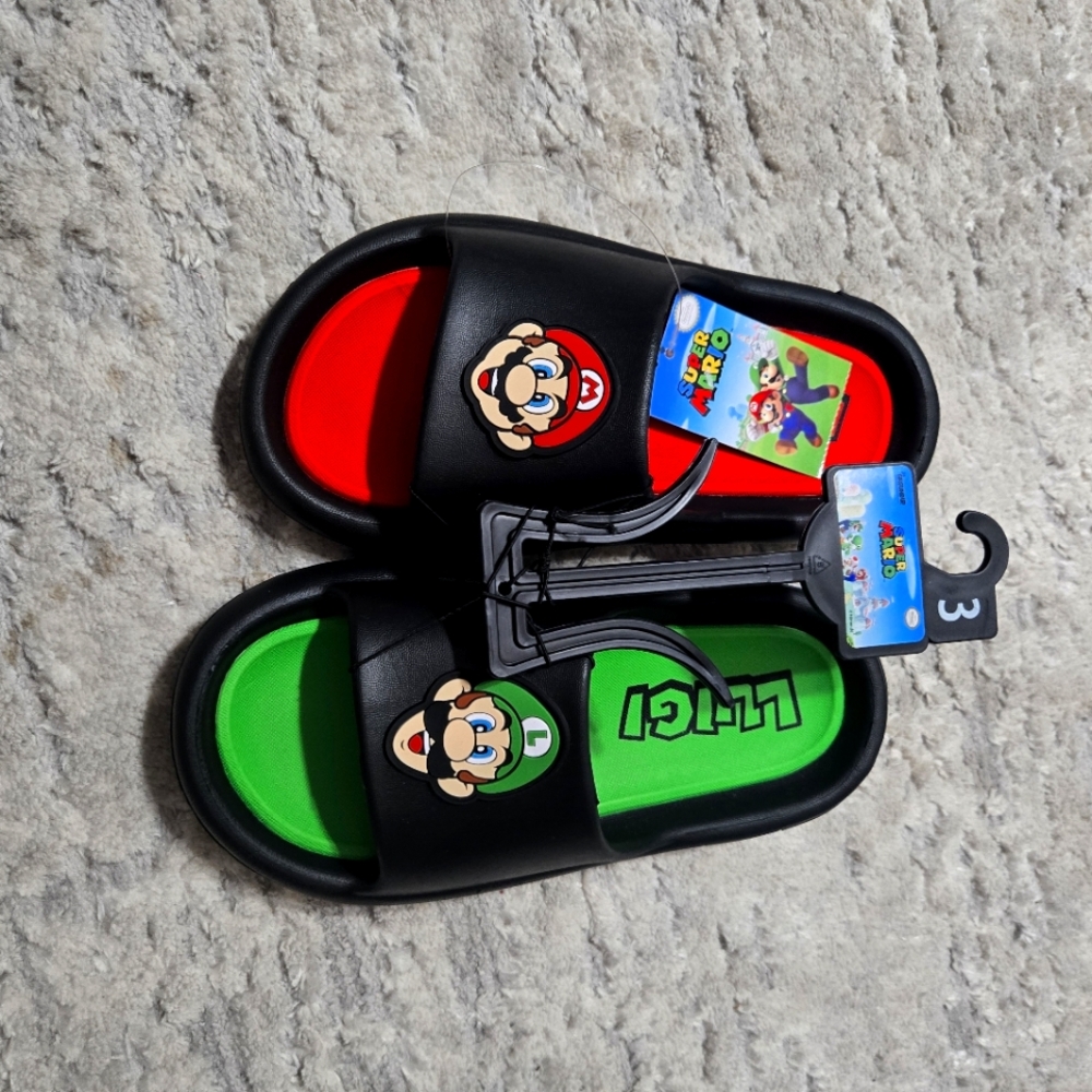 Nintendo Kids Mario & Luigi Slide Sandals - Black, Red, Green New - Picture 1 of 3